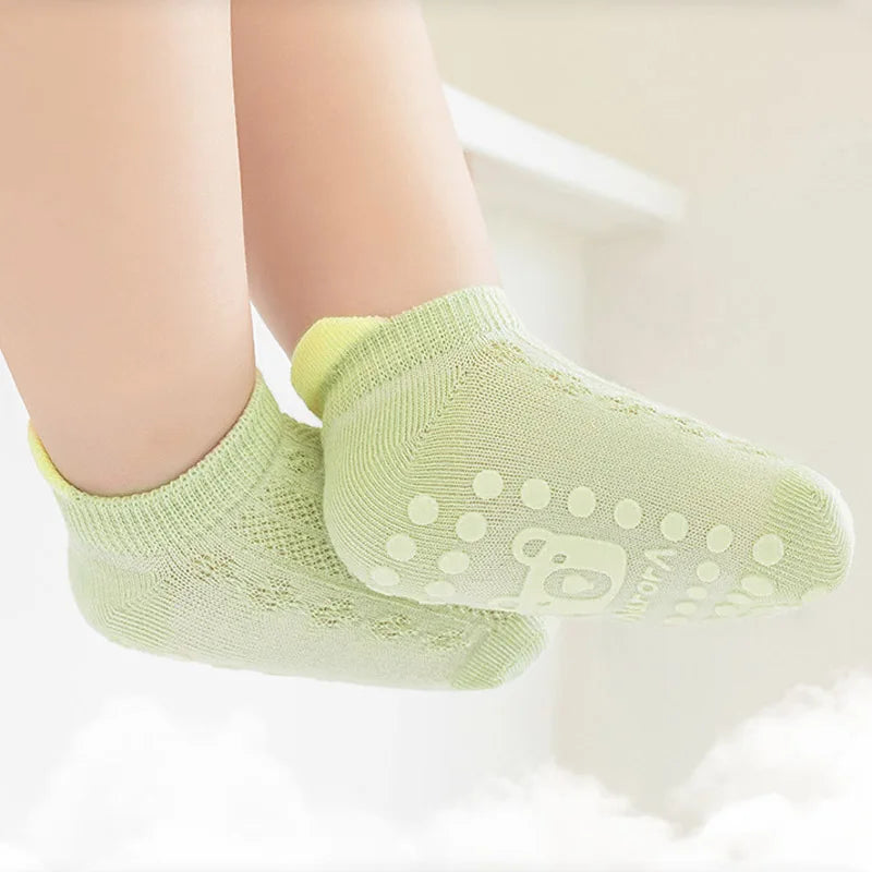 5 Pairs Kids Non-Slip Socks Cute Cartoon Bear Pattern Children Boys Girls Baby Toddler Floor Socks Comfortable Breathable